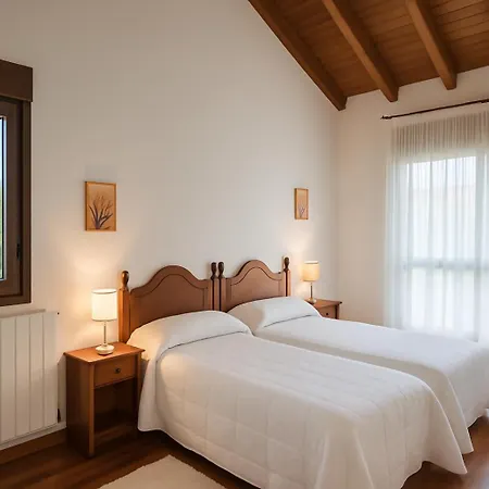 Casa Con Jardin En Poo De - La Vicoca