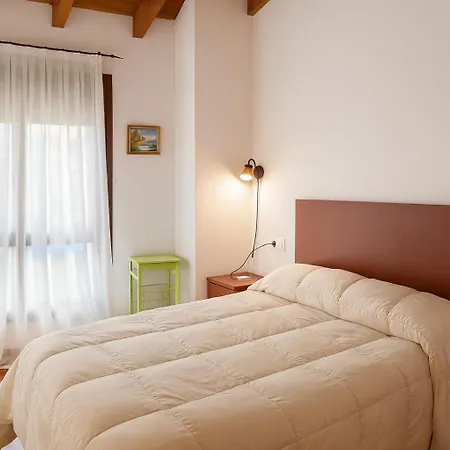 Casa Con Jardin En Poo De - La Vicoca Llanes