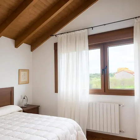 Casa Con Jardin En Poo De - La Vicoca