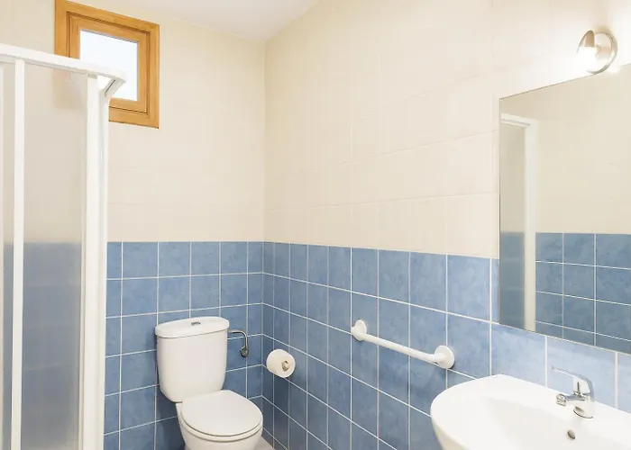 Chalet Casa Con Jardin En Poo De - La Vicoca *