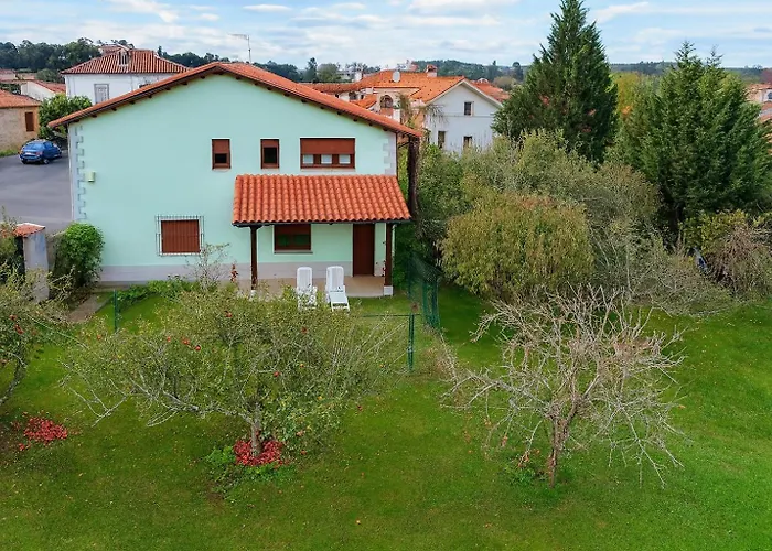 Casa Con Jardin En Poo De - La Vicoca Chalet *